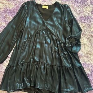 MELLODAY Black Top with Lilac Faux Fur Trim